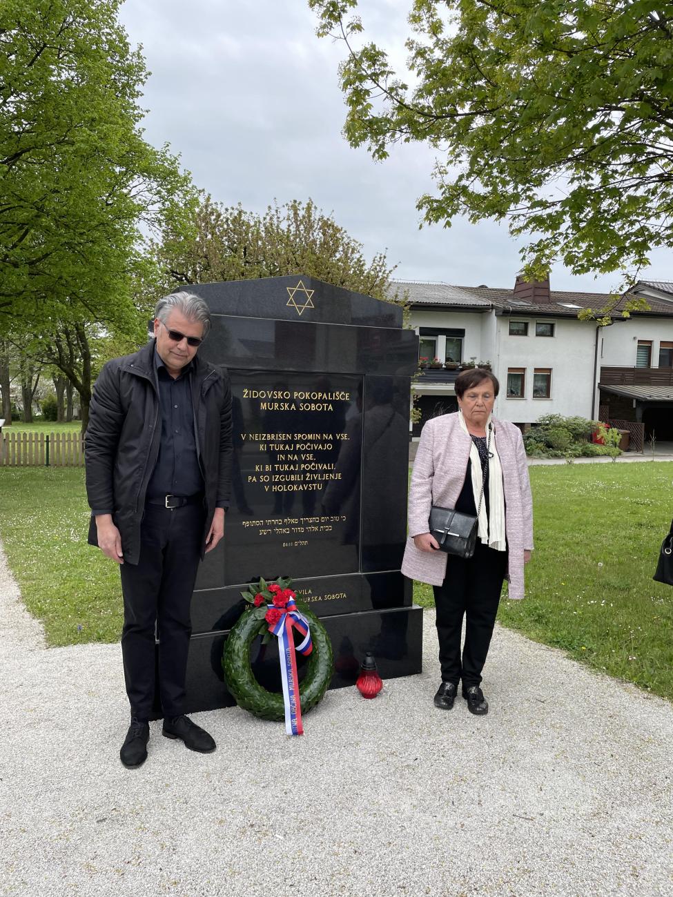 Slovesnost na židovskem pokopališču