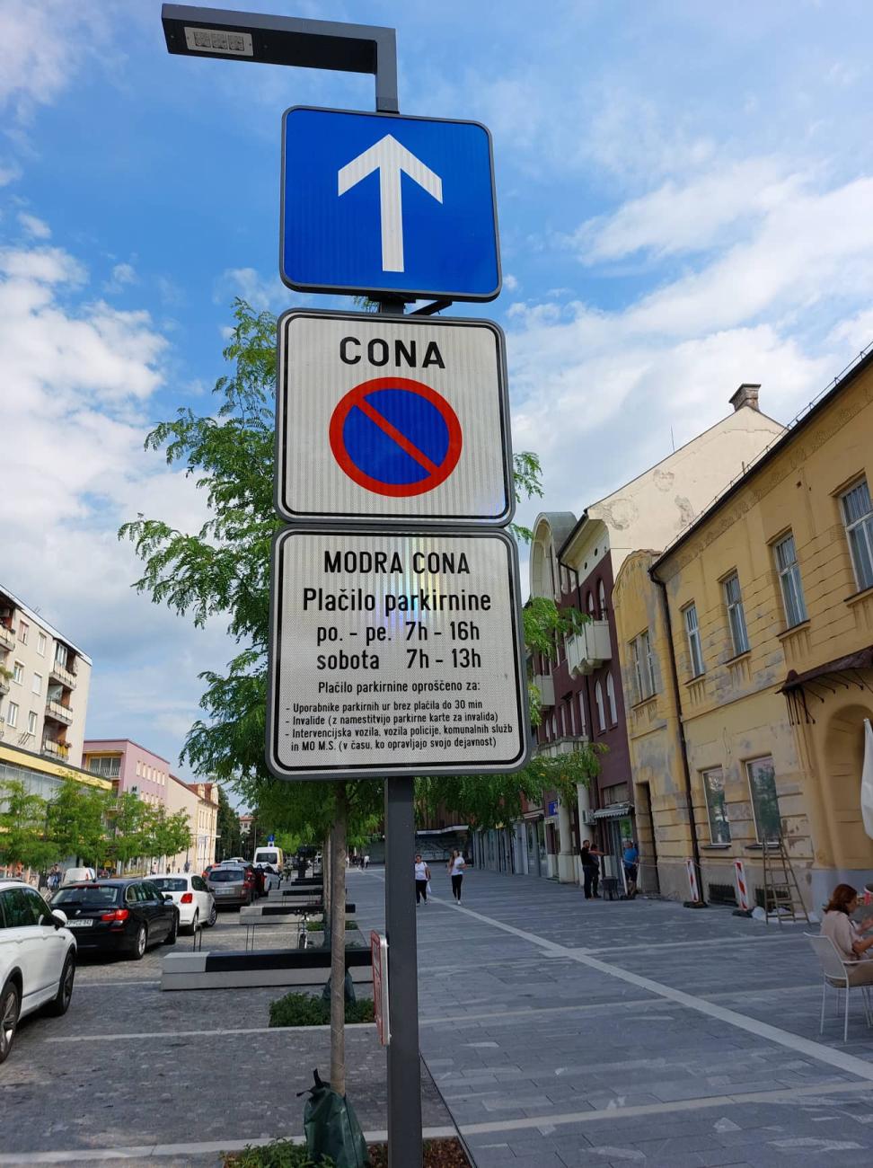 Parkiranje Slovenska ulica