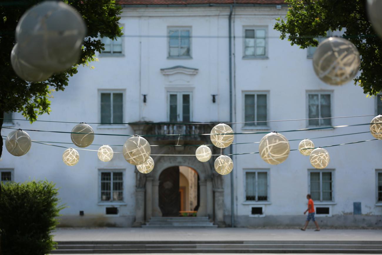 Grajska ploščad