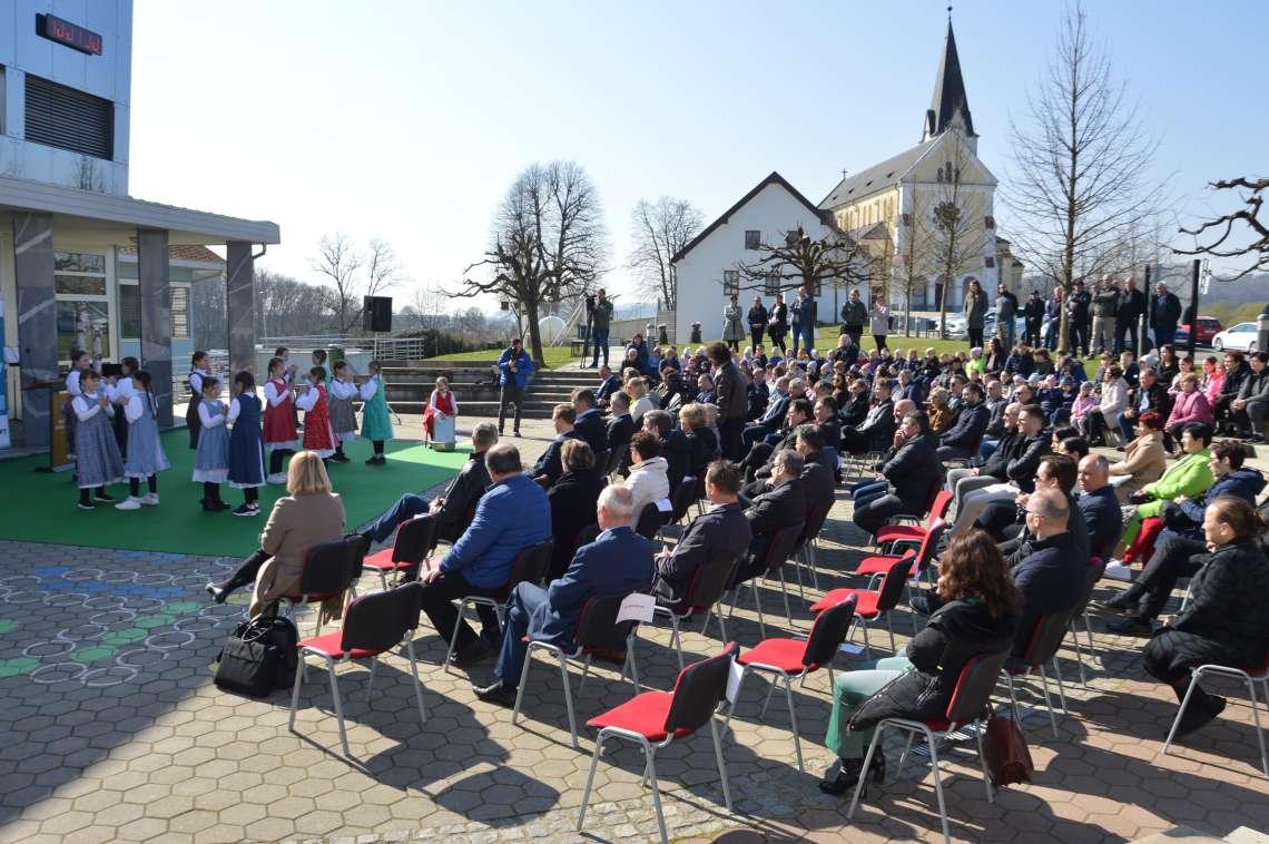 Otvoritev Rogašovci