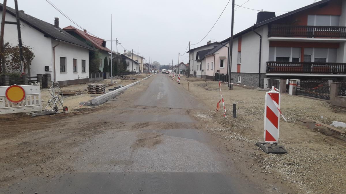 Dela na Kroški ulici