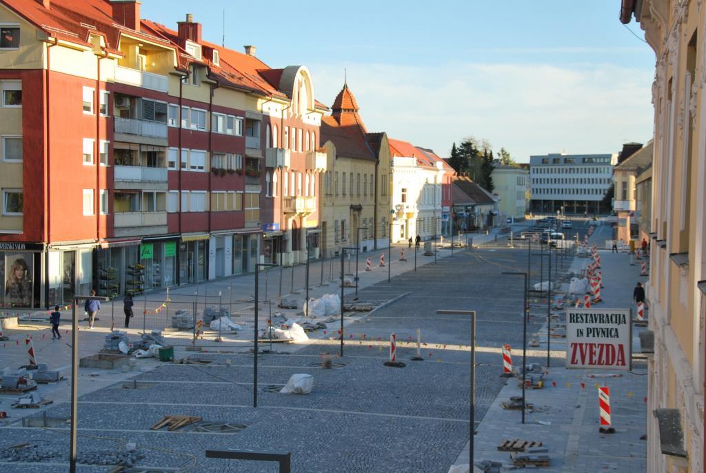 3 Slovenska 1